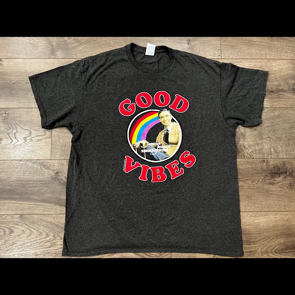 Delta vintage Mr. Rogers Good Vibes Graphic tee shirt